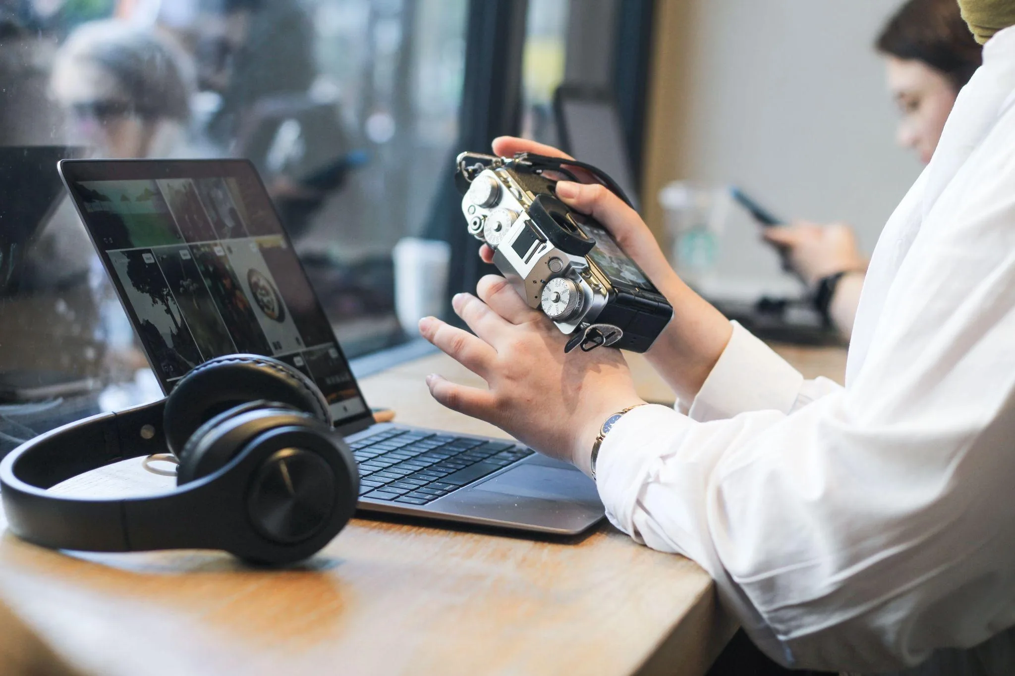 Melhorar Resolução do Vídeo Online de Graça: Vale a Pena para Reviews de Gadgets? 2 Cvg5Yr7q image 10
