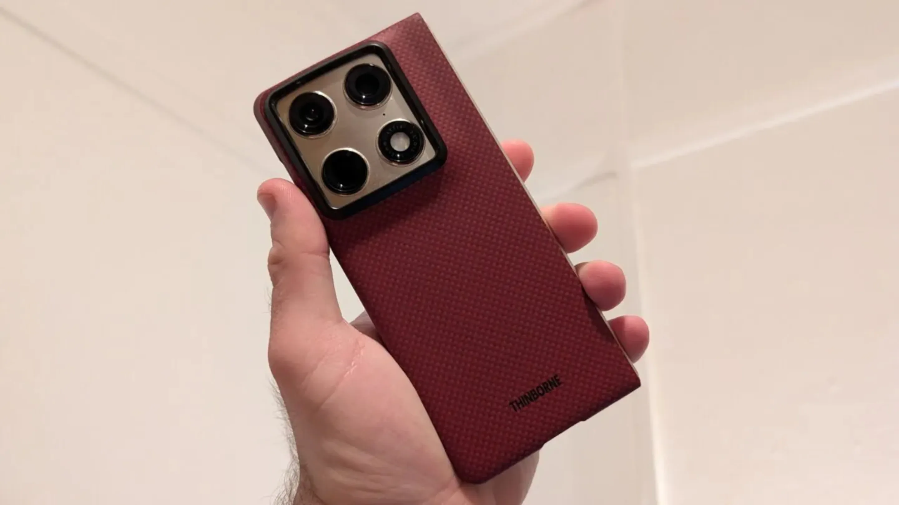 Motorola Razr Fold: o problema dos acessórios