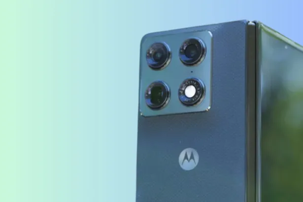 Tr1Irr4B dobravel motorola teaser iphone duo 2
